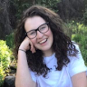 Meet your Posher, Claire